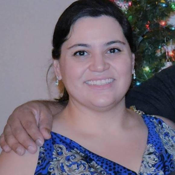 Meet your Posher, Cristina - Picture 1 of 1